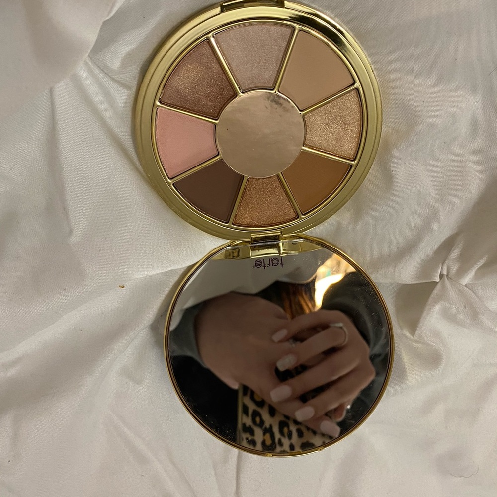 Makeup pallet